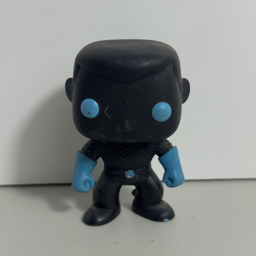 Funko Pop DC Comics Aquaman Silhouette #16 Glow in the Dark EE Exclusive Figure